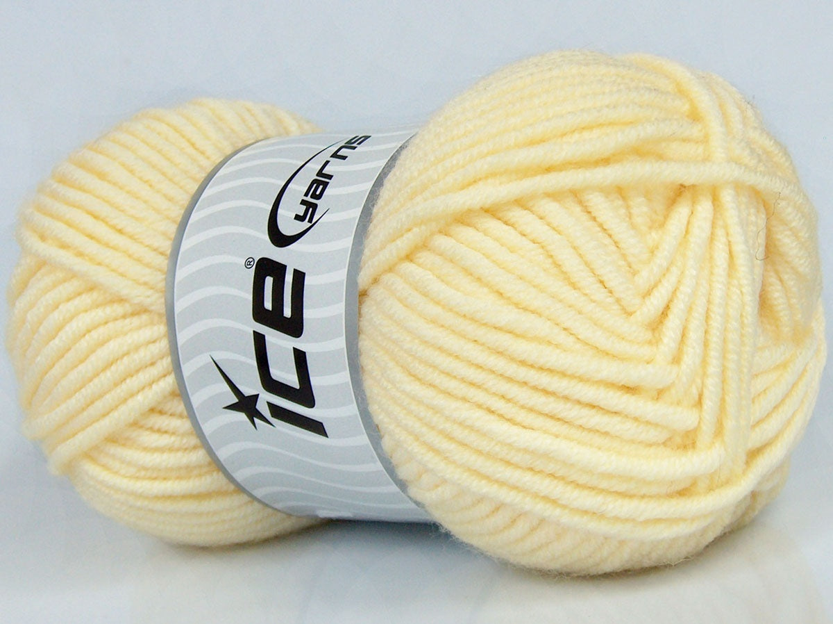 Classic Wool Bulky Light Yellow fnt2-73814