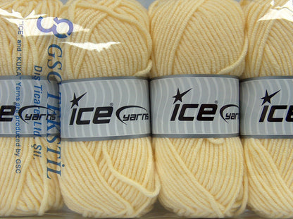 Classic Wool Bulky Light Yellow fnt2-73814