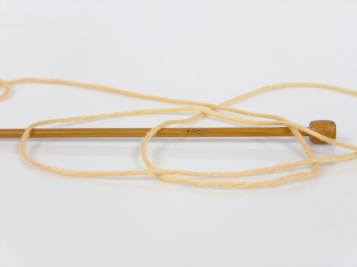 Lorena Batik DK Brown Shades, Light Gold fnt2-75310