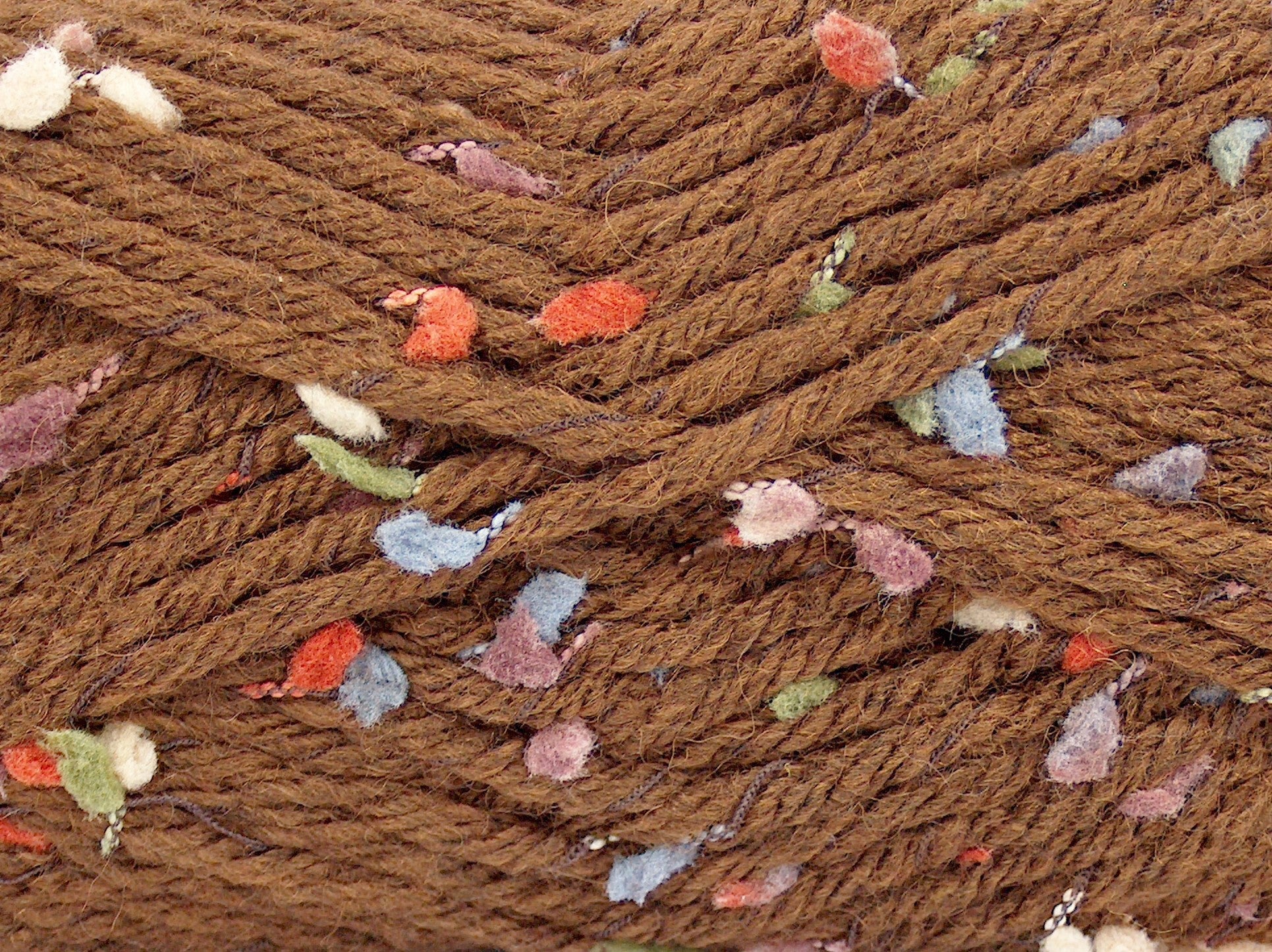 Snowdrop Brown fnt2-77061