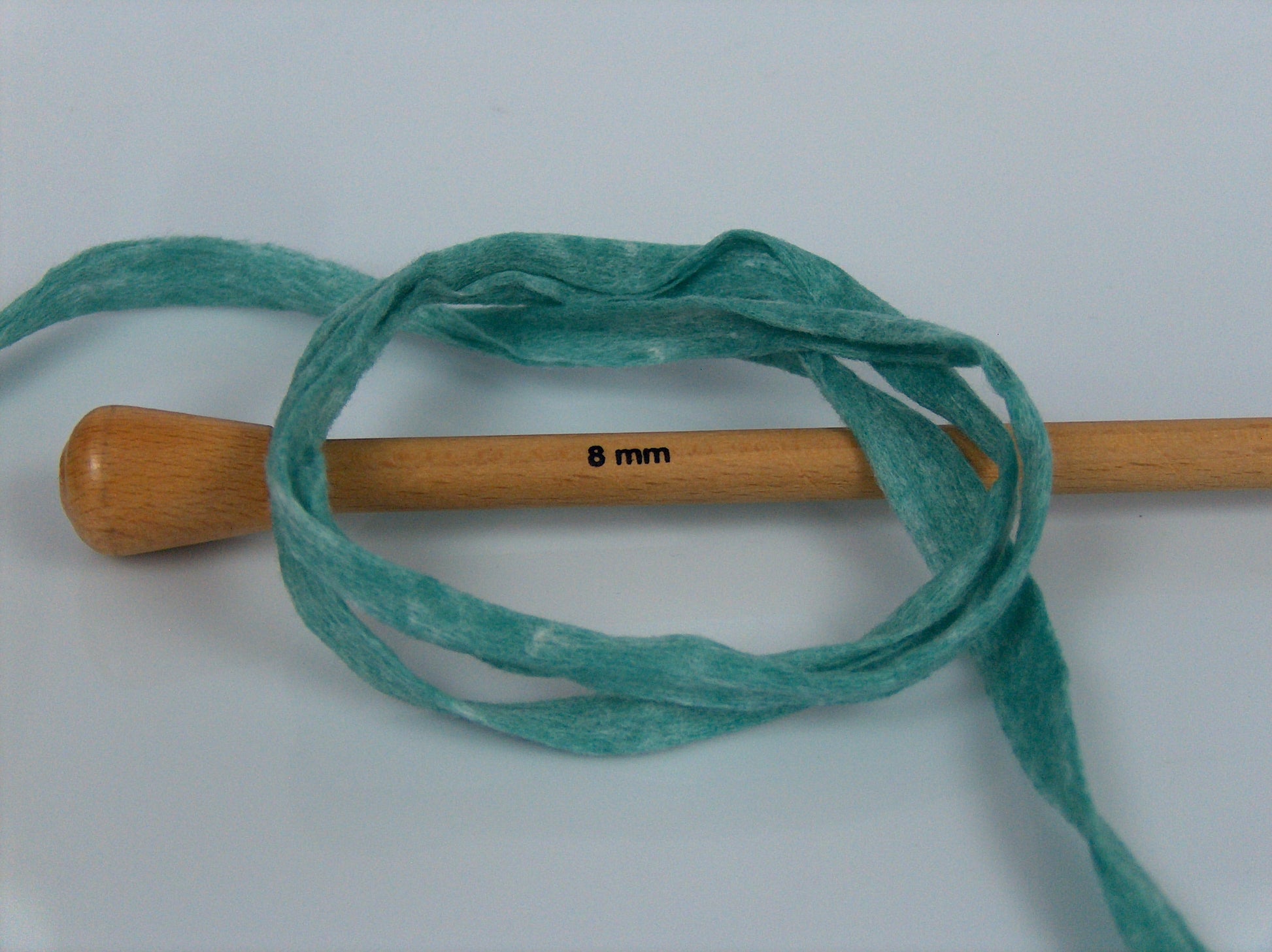 Paper Ribbon Green fnt2-77157