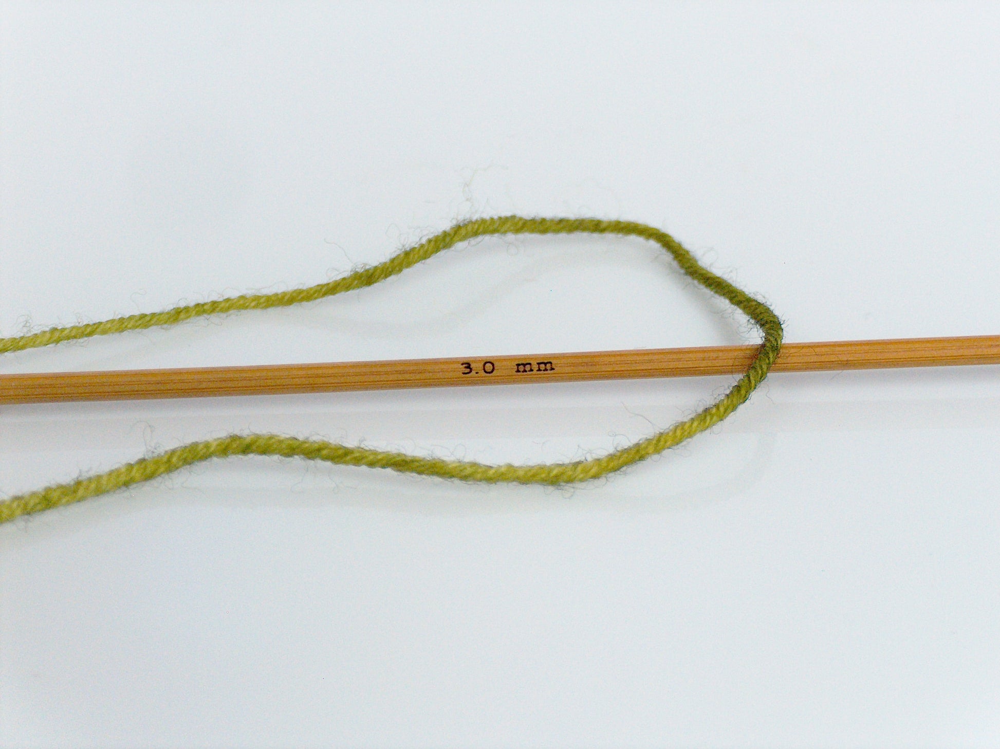 Hand Dyed Merino Extrafine Green Guacamole fnt2-77182