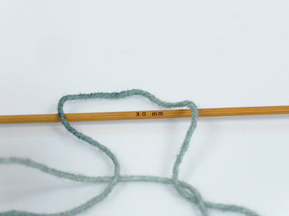 Hand Dyed Merino Extrafine Oil Blue fnt2-77188