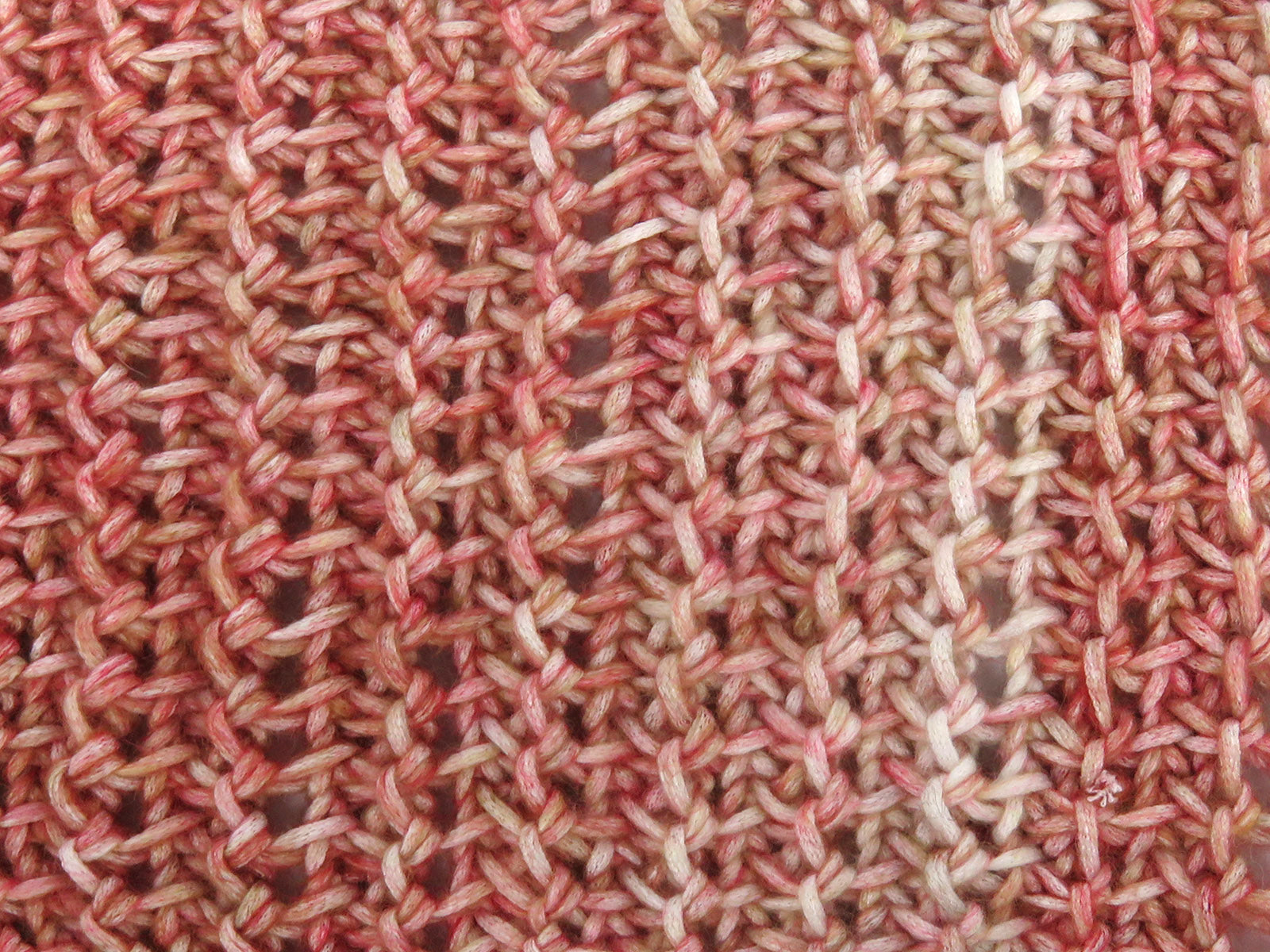 Mega Star Salmon Shades, Cream fnt2-77394