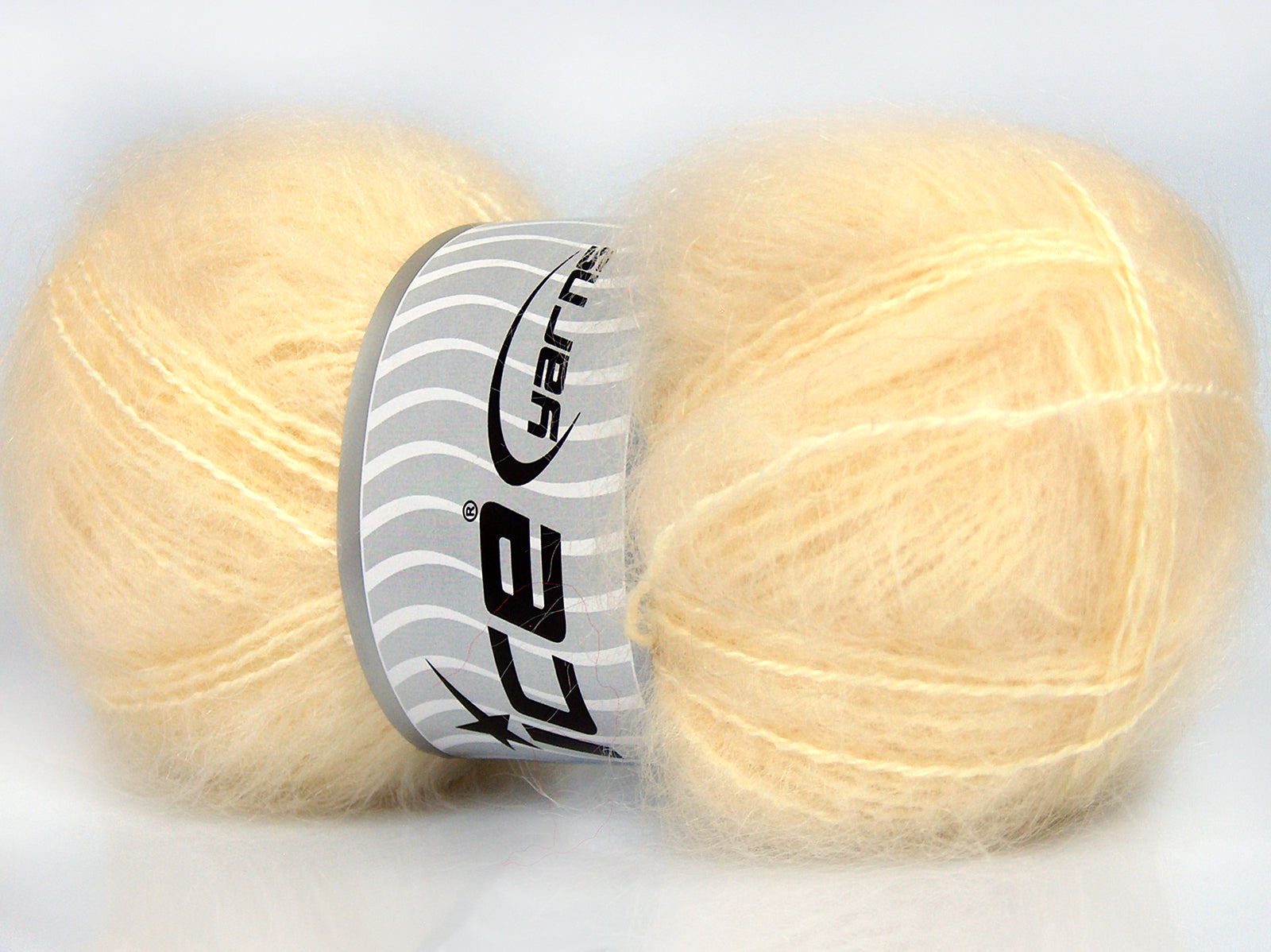 Mohair Classic Cream fnt2-77443