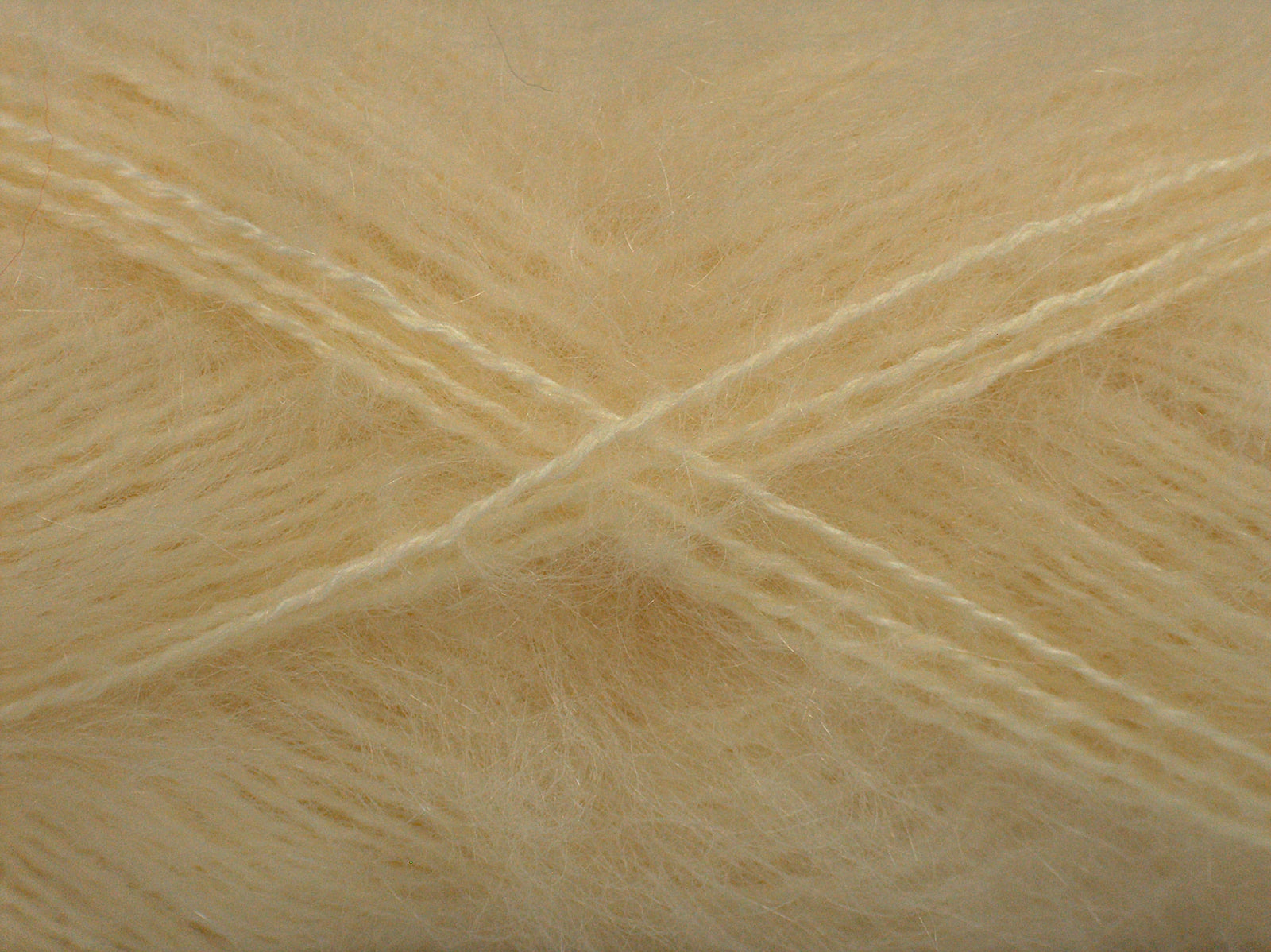 Mohair Classic Cream fnt2-77443
