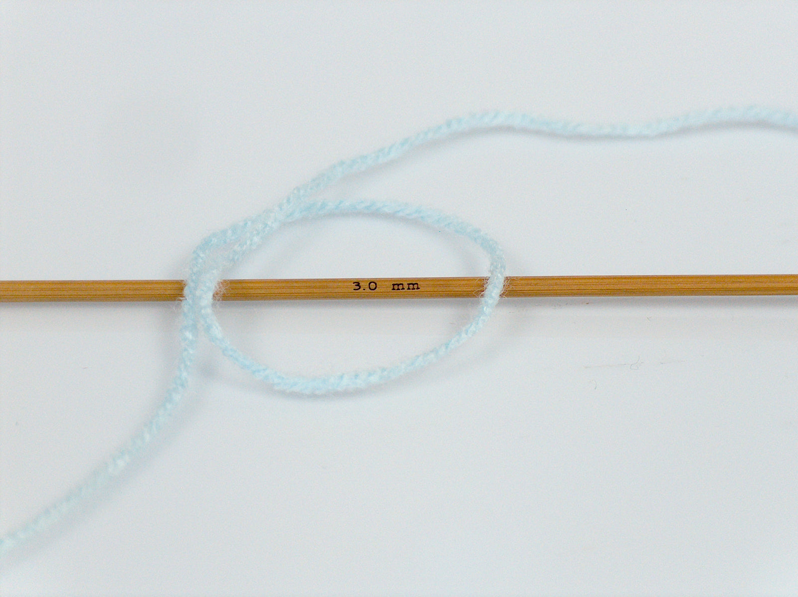 Baby Batik Blue Shades, White fnt2-77504