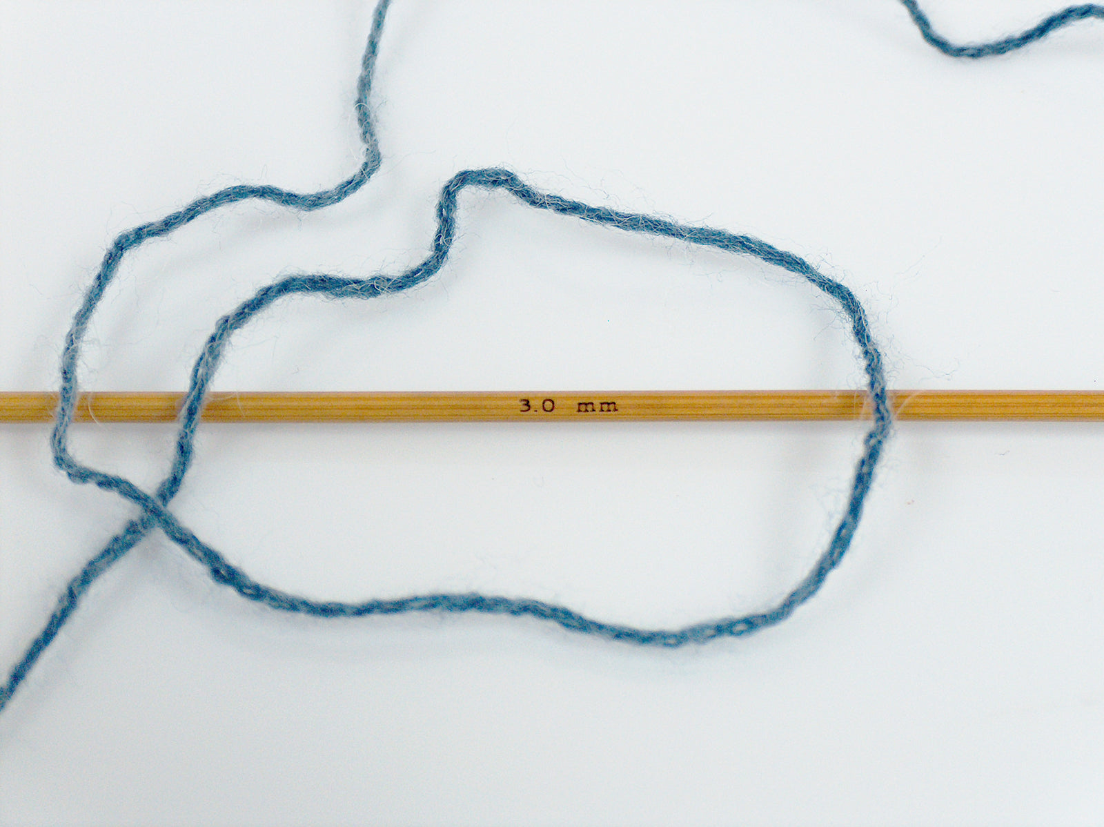 Angora Batik Blue Shades, Ecru fnt2-77539