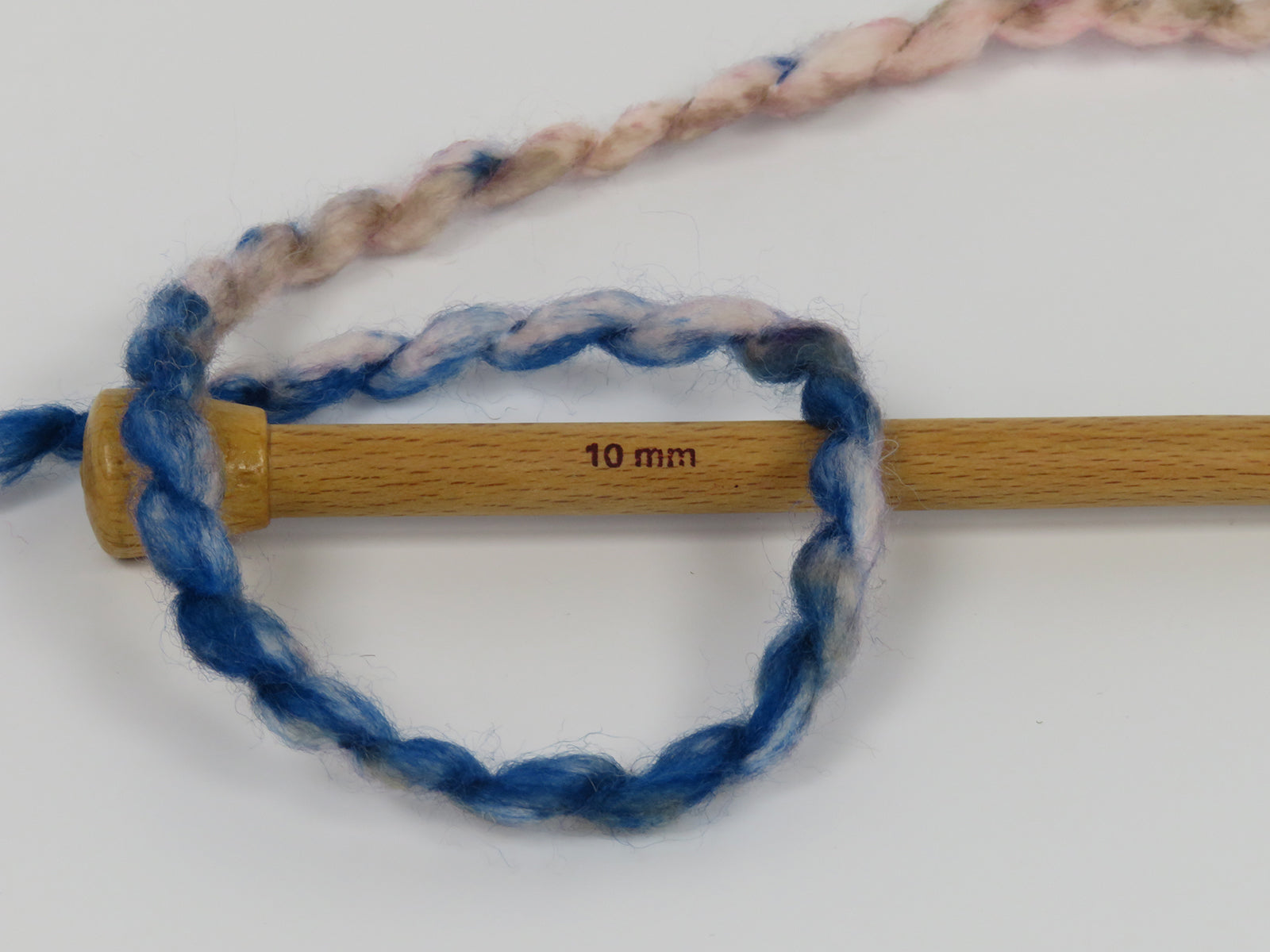 Alpine Wool Color Blue, Red, Beige, Pink fnt2-77912