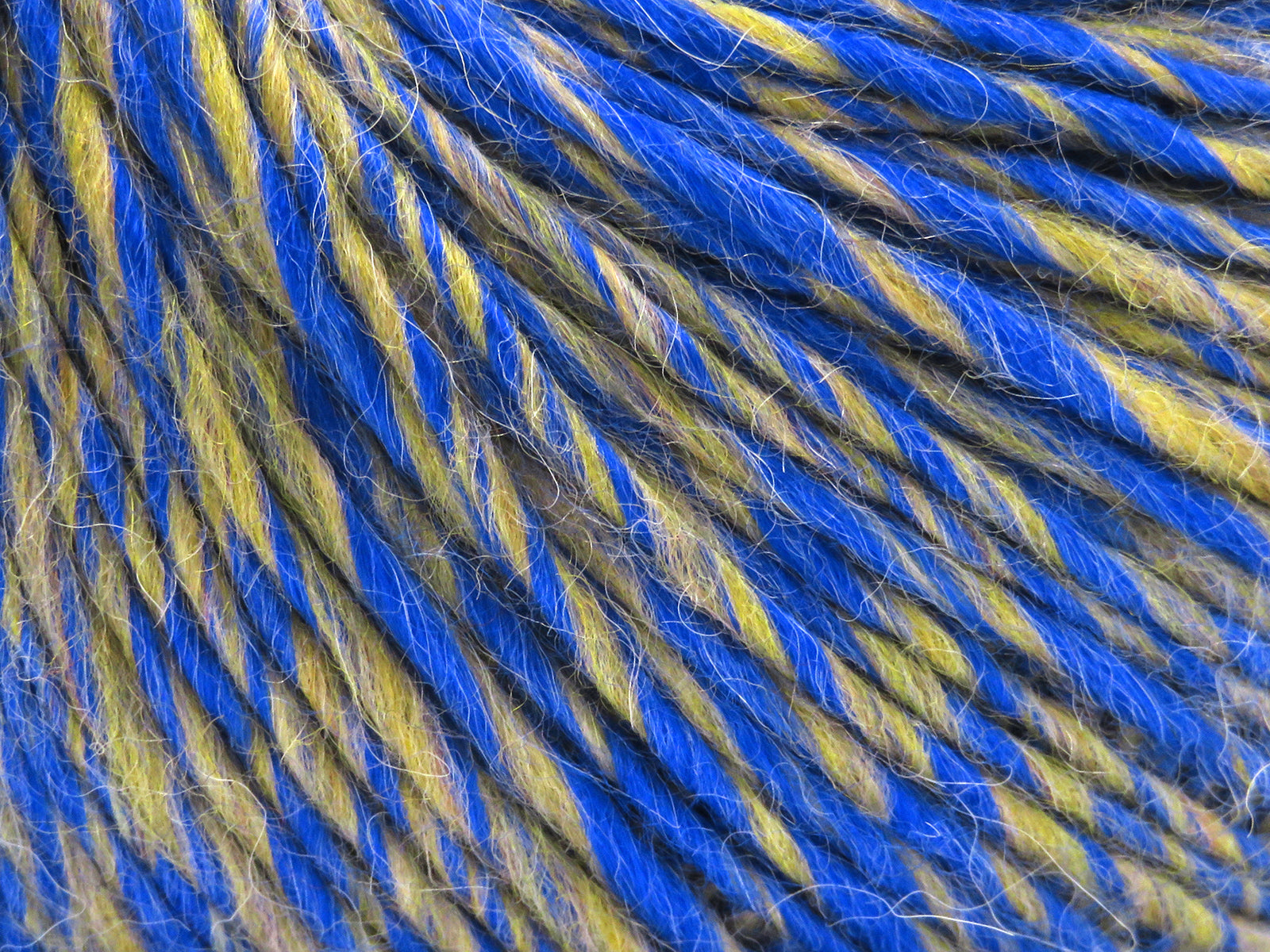 Feliz Alpaca Saxe Blue, Olive Green, Gold fnt2-78142
