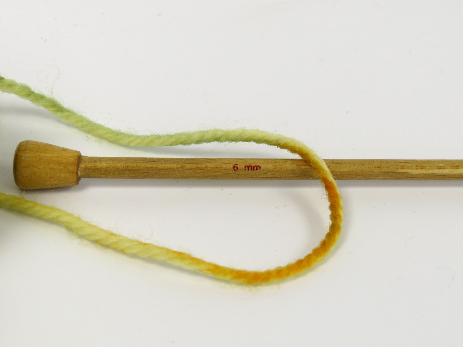Organic Wool Bulky Hand Paint Green Shades, Gold fnt2-78819