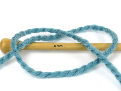 Alpine Alpaca Turquoise SuperBulky Sku:fnt2-80051
