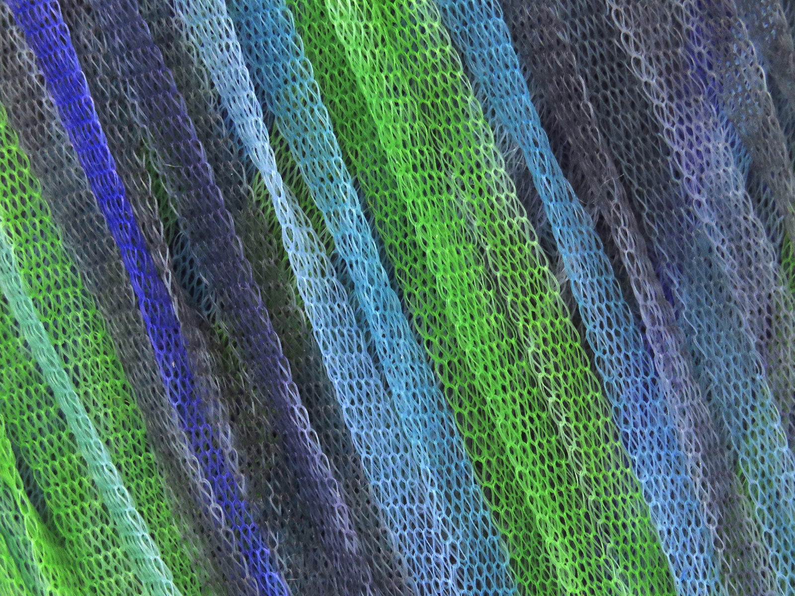 Aria Fresca Black, Grey, Blue Shades, Green fnt2-80167
