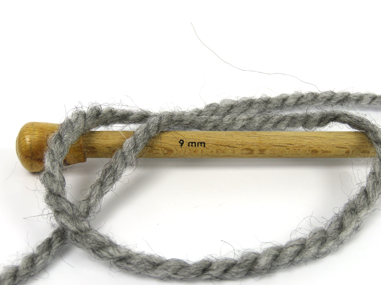 Alpine Alpaca Grey SuperBulky Sku:fnt2-80175