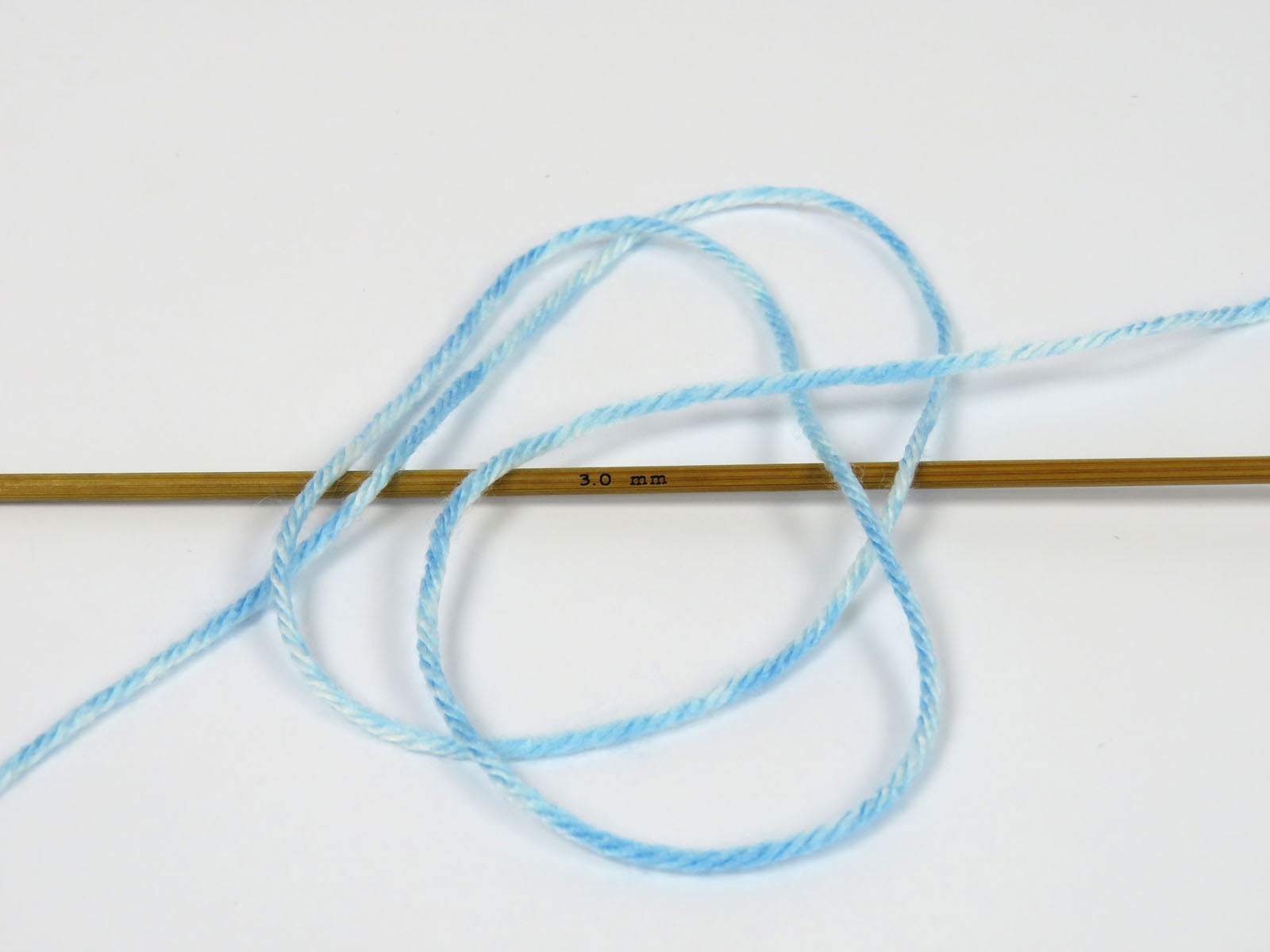 Cakes AntiPilling Spray Blue Shades, White fnt2-80484