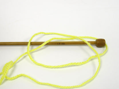 Favorite Yellow Worsted fnt2-81058