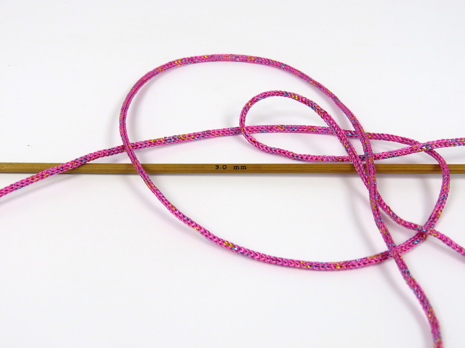 Macrame Bulky Glitz Multi Pink, Irridescent fnt2-81237