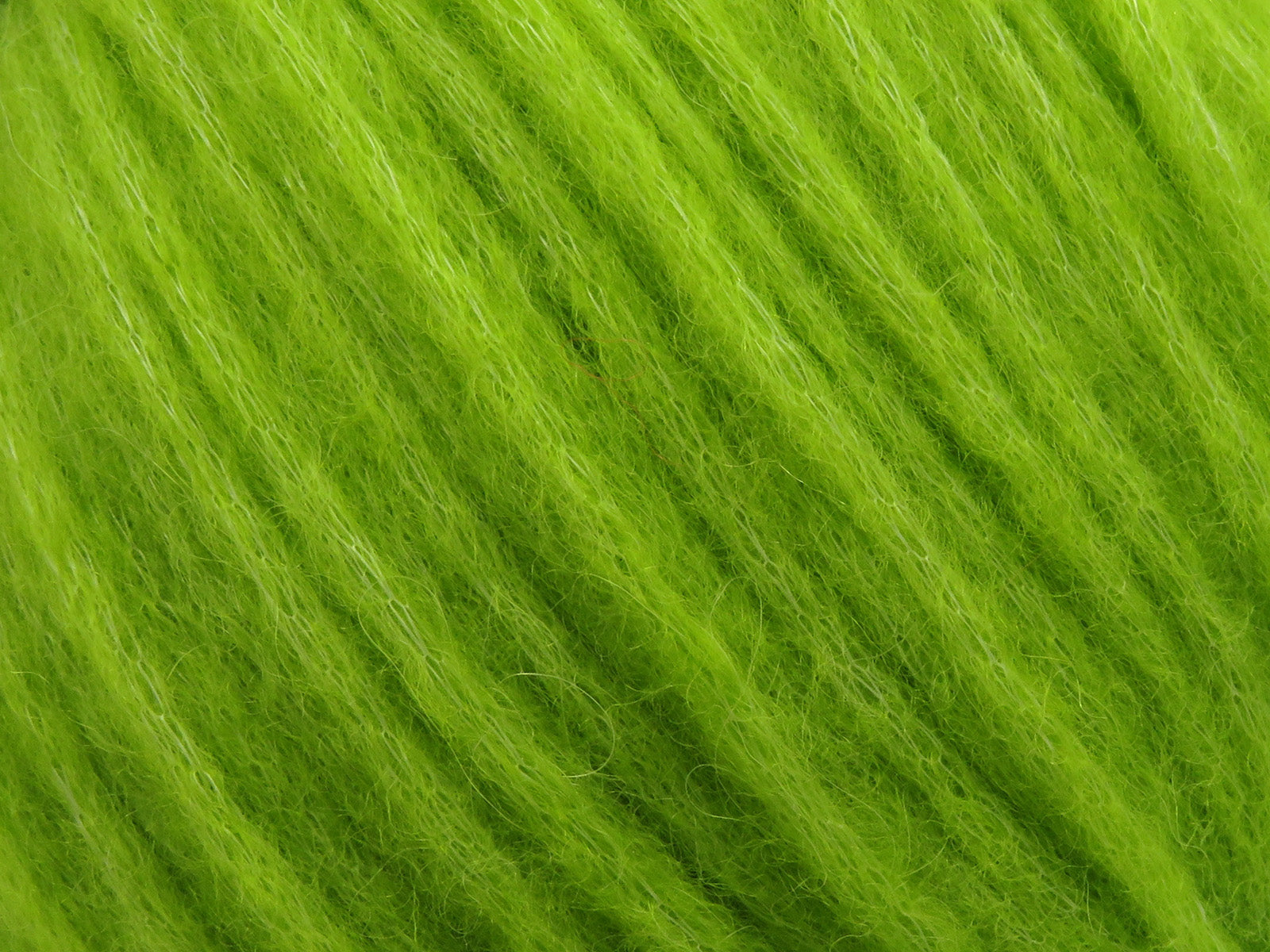 Baby Alpaca Air Green fnt2-81314