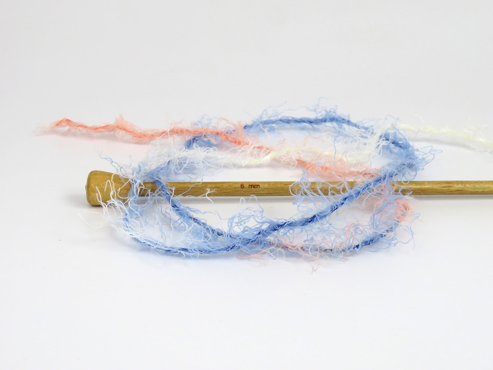 Mars Blue, Salmon, White fnt2-81354