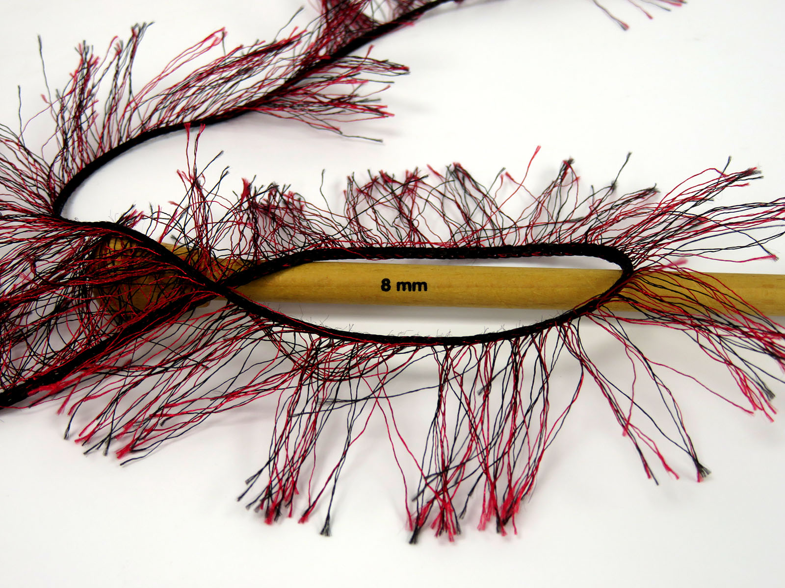 Eyelash Bulky Black, Red Sku:fnt2-81824