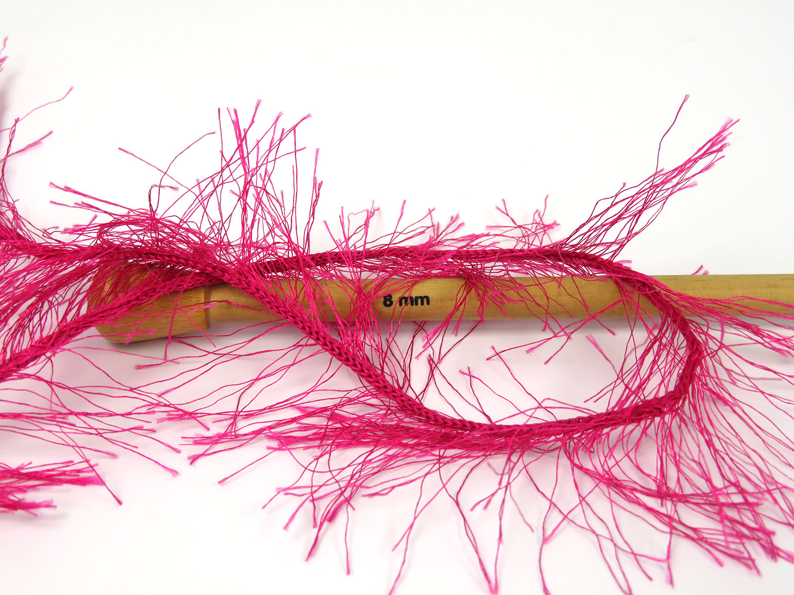 Eyelash Bulky Dark Fuchsia Sku:fnt2-81839