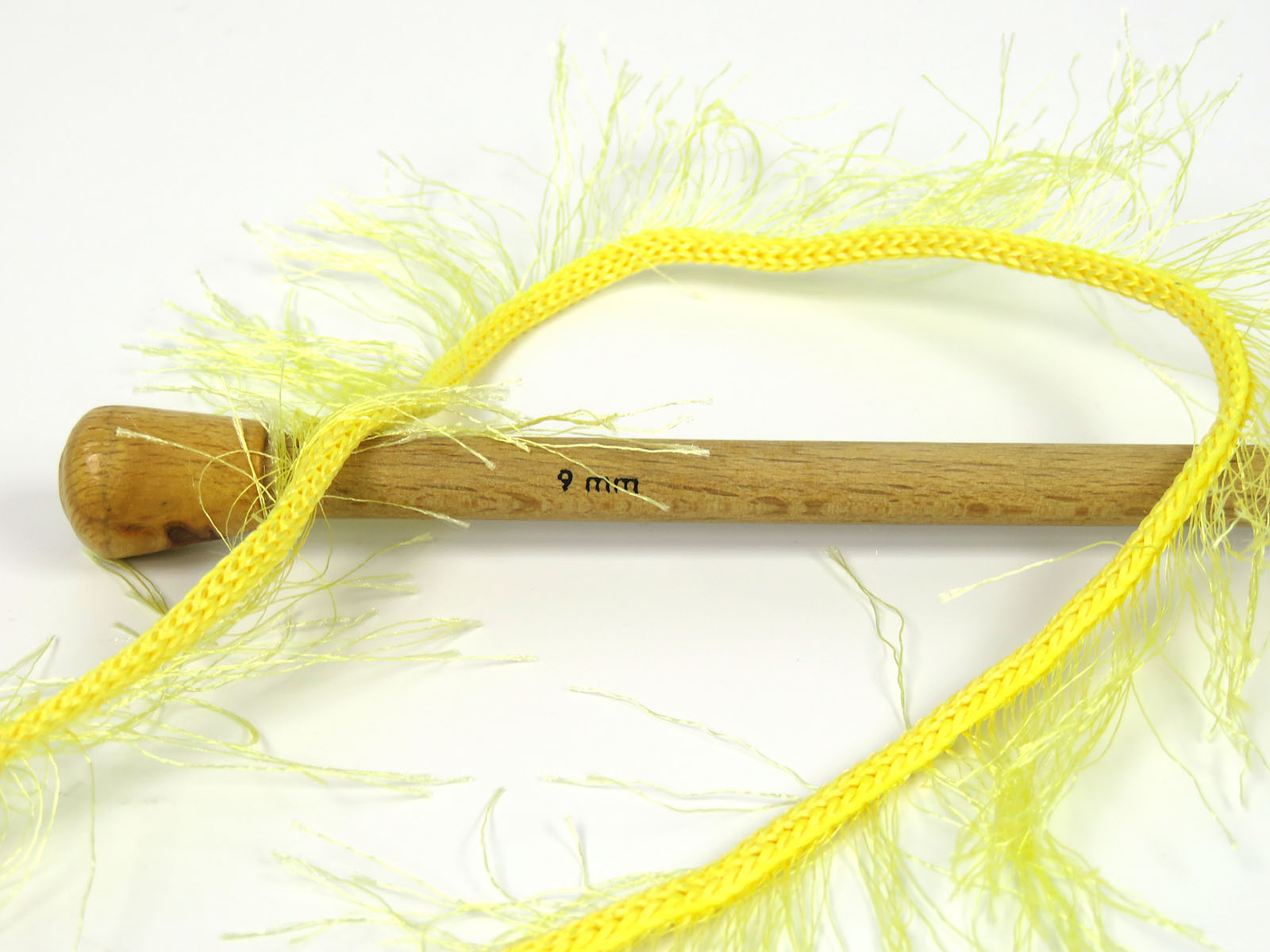 Eyelash Superbulky Light Yellow Sku:fnt2-81876