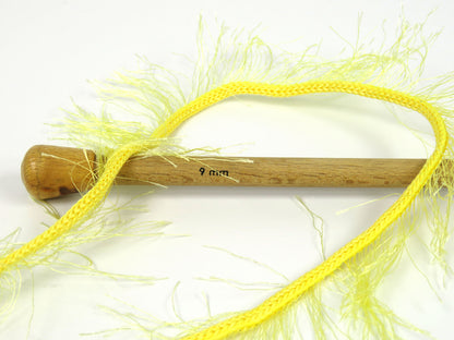 Eyelash Superbulky Light Yellow Sku:fnt2-81876