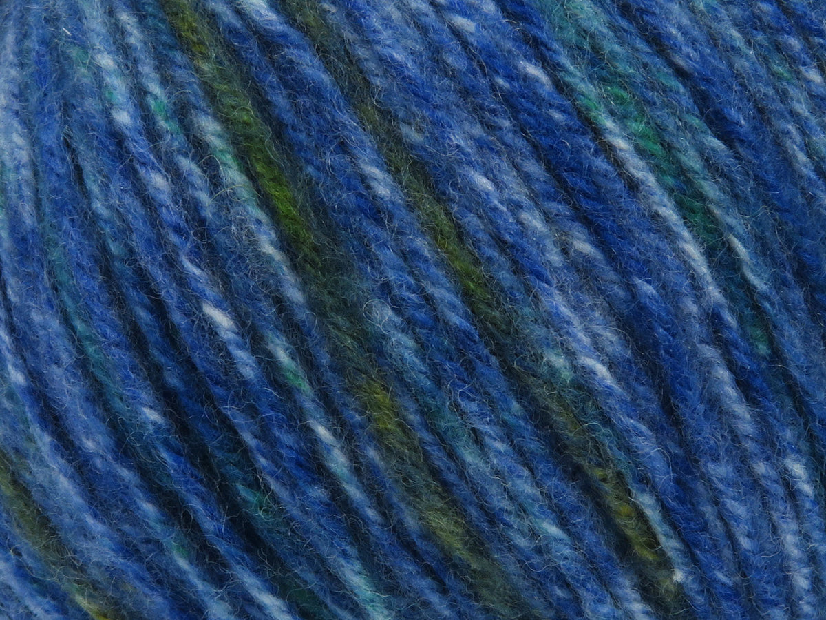 Wool Varicolor Worsted Blue Shades, Green Shades fnt2-81951