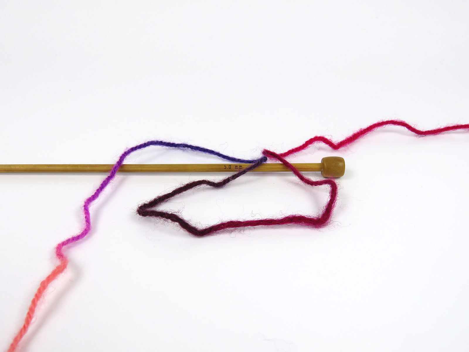 Wool Varicolor Worsted Burgundy Shades, Purple Shades, Pink Shades fnt2-81964