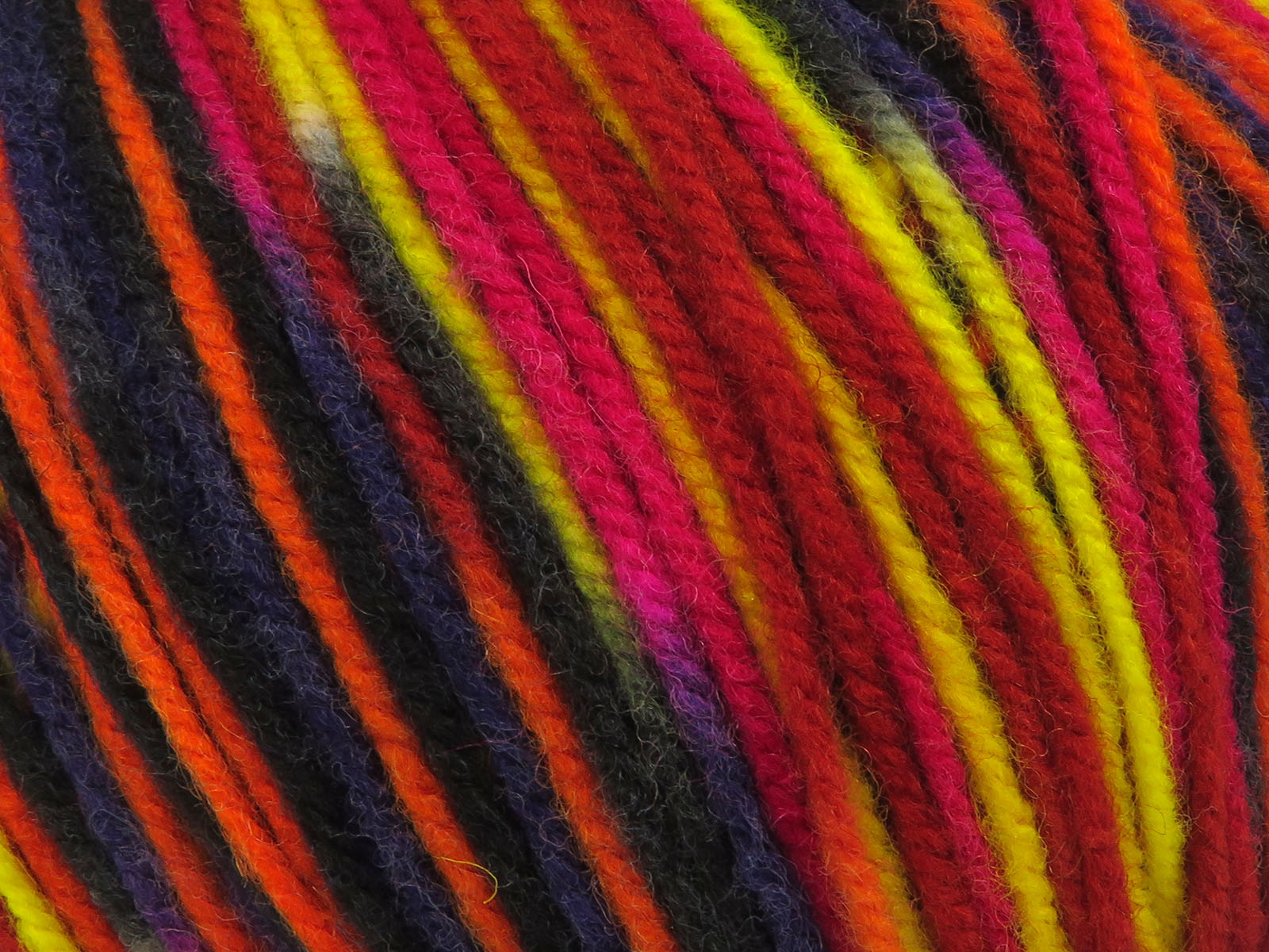 Wool Varicolor Worsted Red, Yellow, Fuchsia, Purple, Black, Grey, Orange fnt2-81978