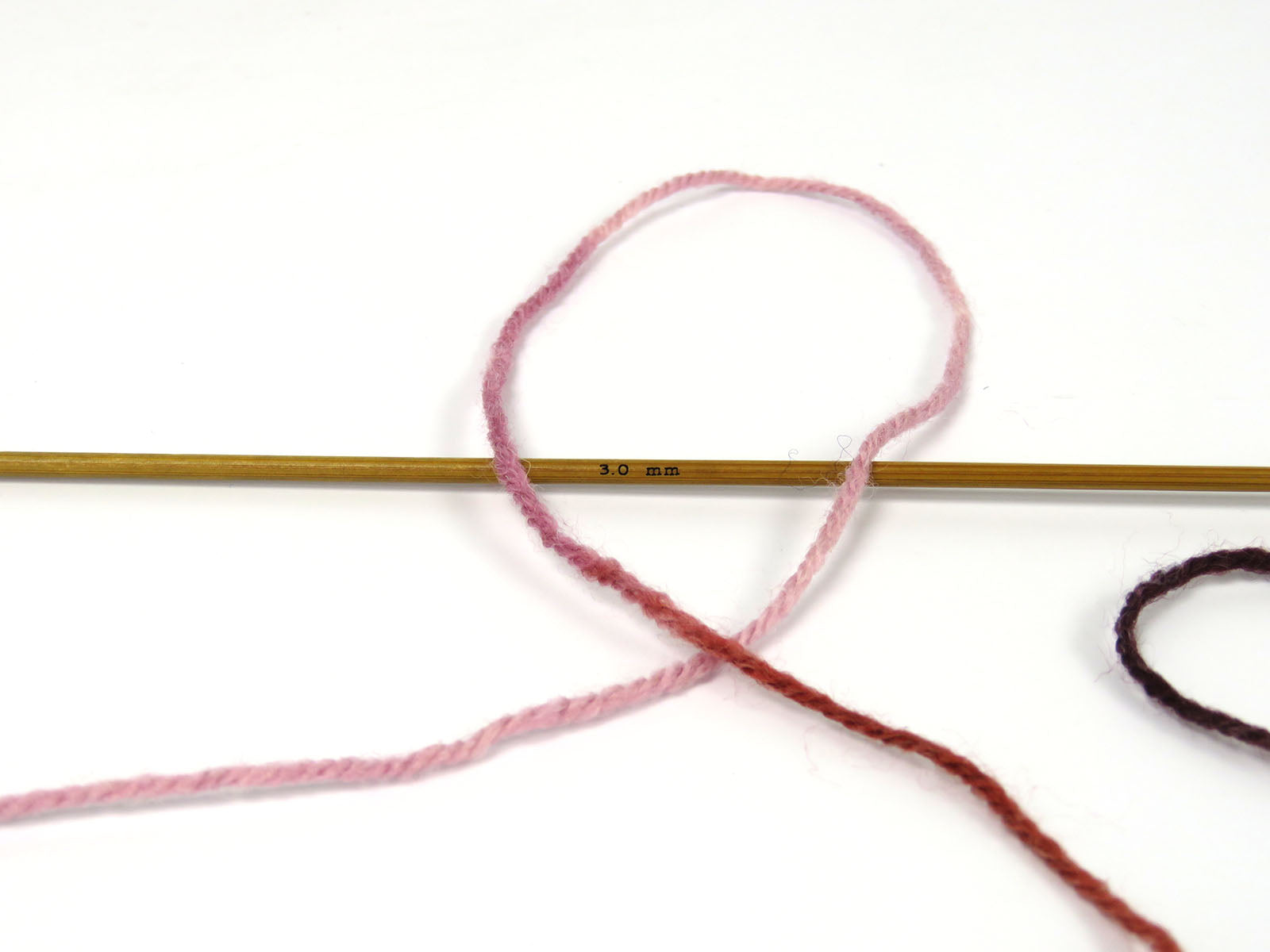 Wool Varicolor Light Pink Shades, Maroon, Camel fnt2-81983