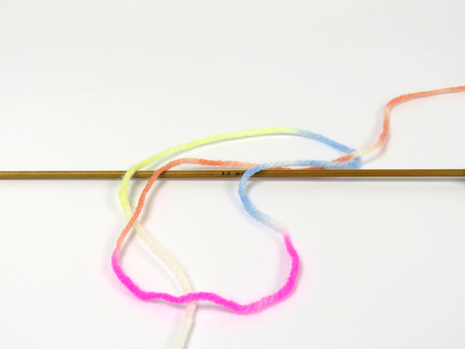 Wool Varicolor Light Fuchsia, Yellow, Blue, White fnt2-81998