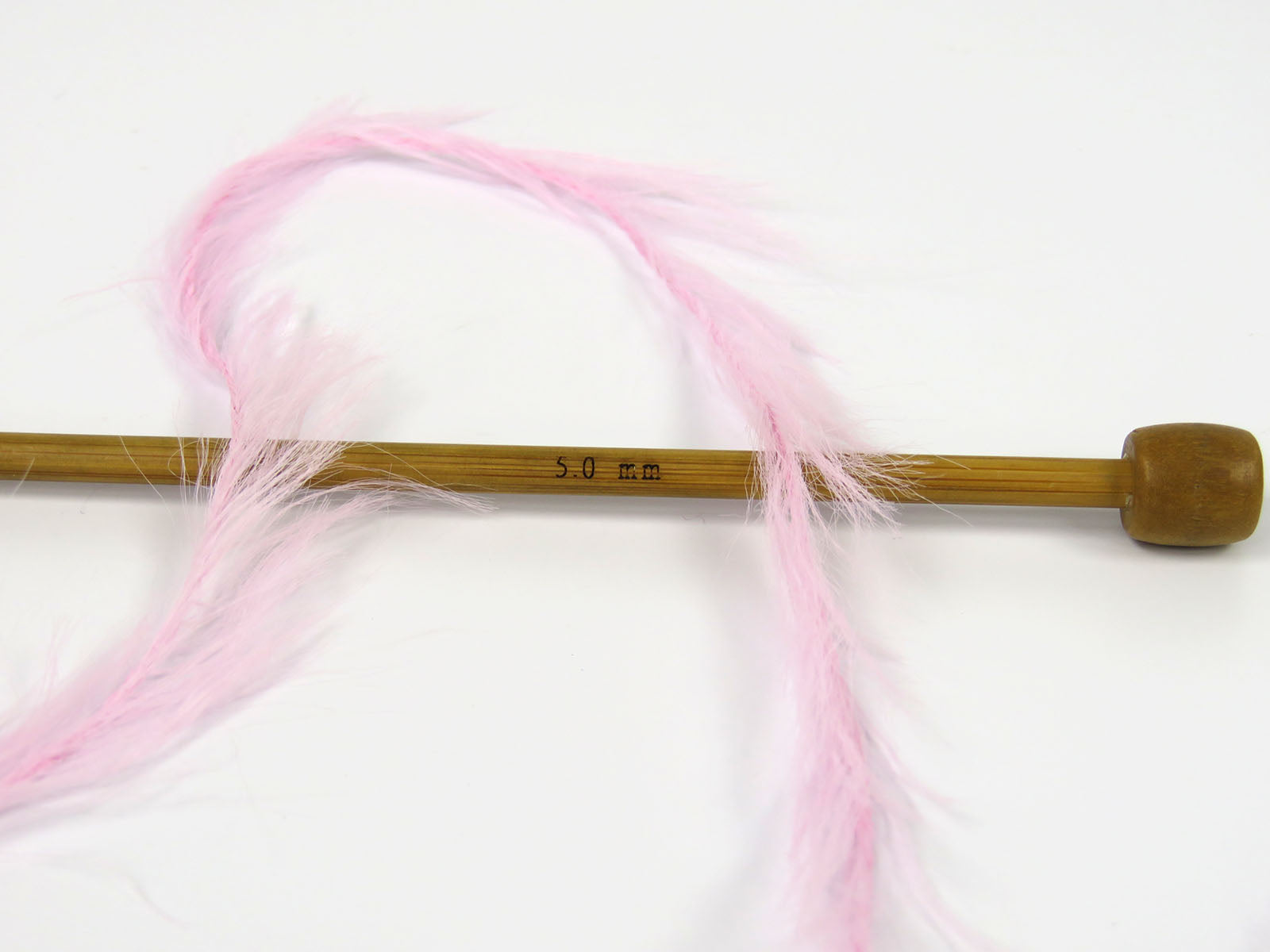Faux Feather Baby Pink Sku:fnt2-82039