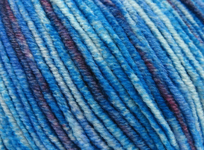 Lorena Splash Blue Shades, Maroon fnt2-82125