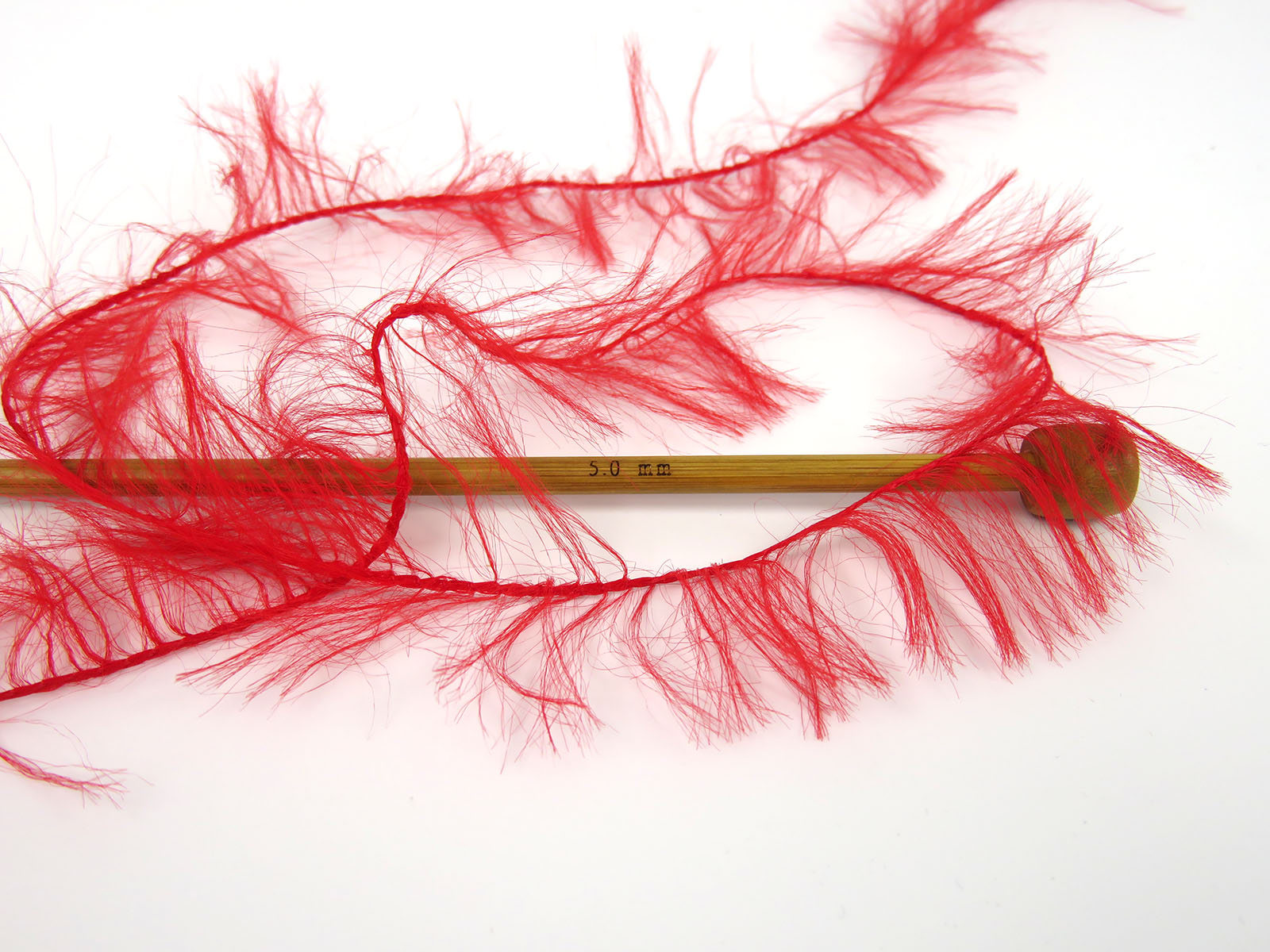 Faux Feather Red Sku:fnt2-82179