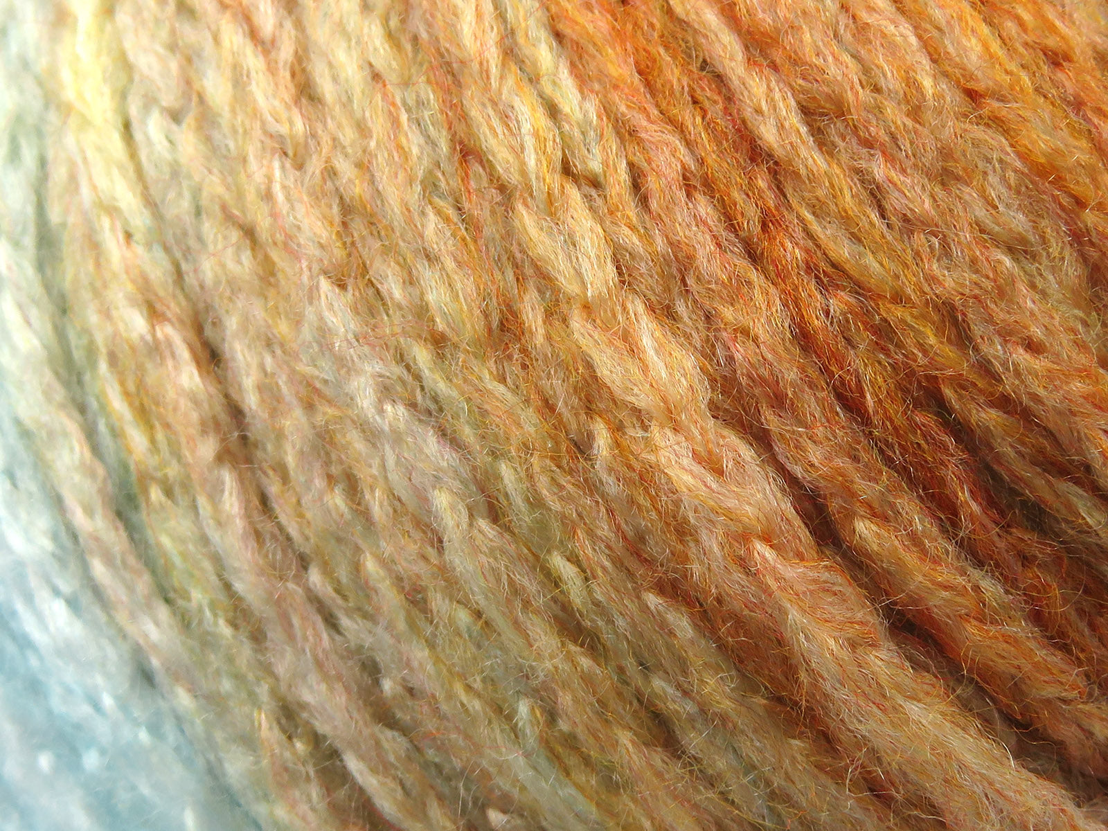 Nordic Light Orange, Light Turquoise, Light Camel fnt2-82281