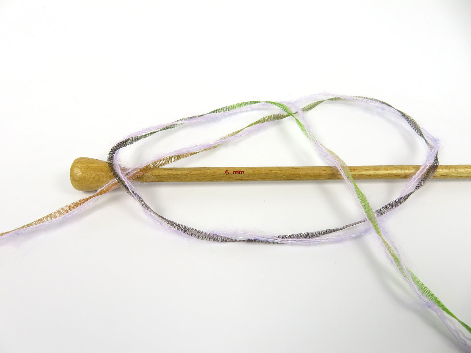 Toucan Lilac, Pink, Green, Grey, Gold fnt2-82771