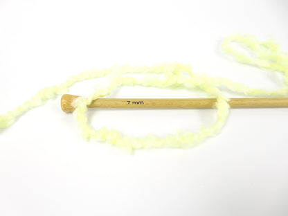 Cloudy Light Yellow fnt2-82946