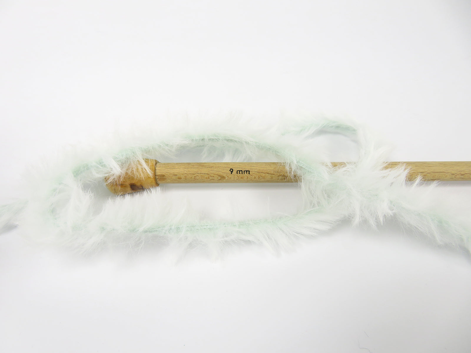 Bunny Fur White Sku:fnt2-82963