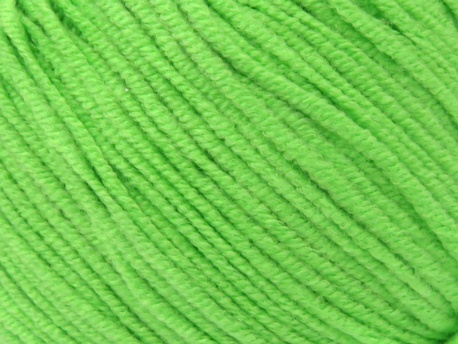 Alara Neon Green fnt2-83390