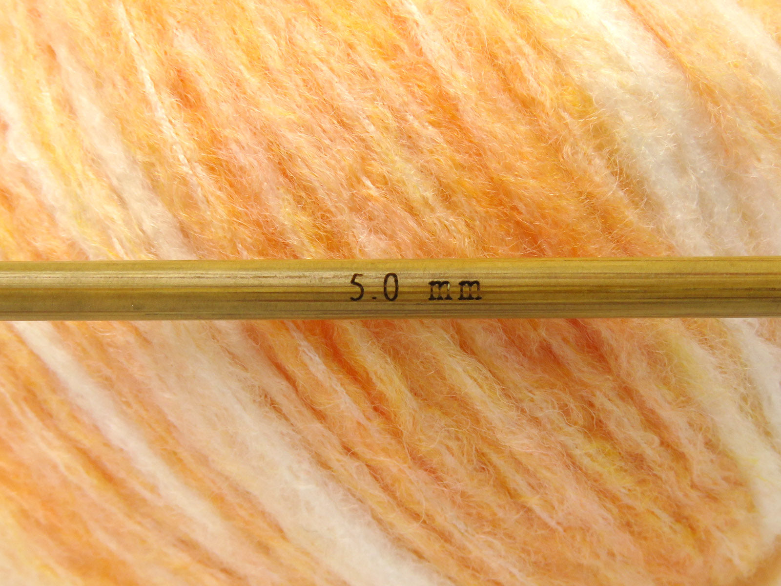 Air Wool Spots Salmon Shades, White fnt2-83980