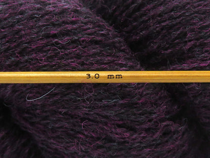 Shetland Wool Maroon, Antrachite Black This product is made from 100% Shetland Island Wool. fnt2-84186