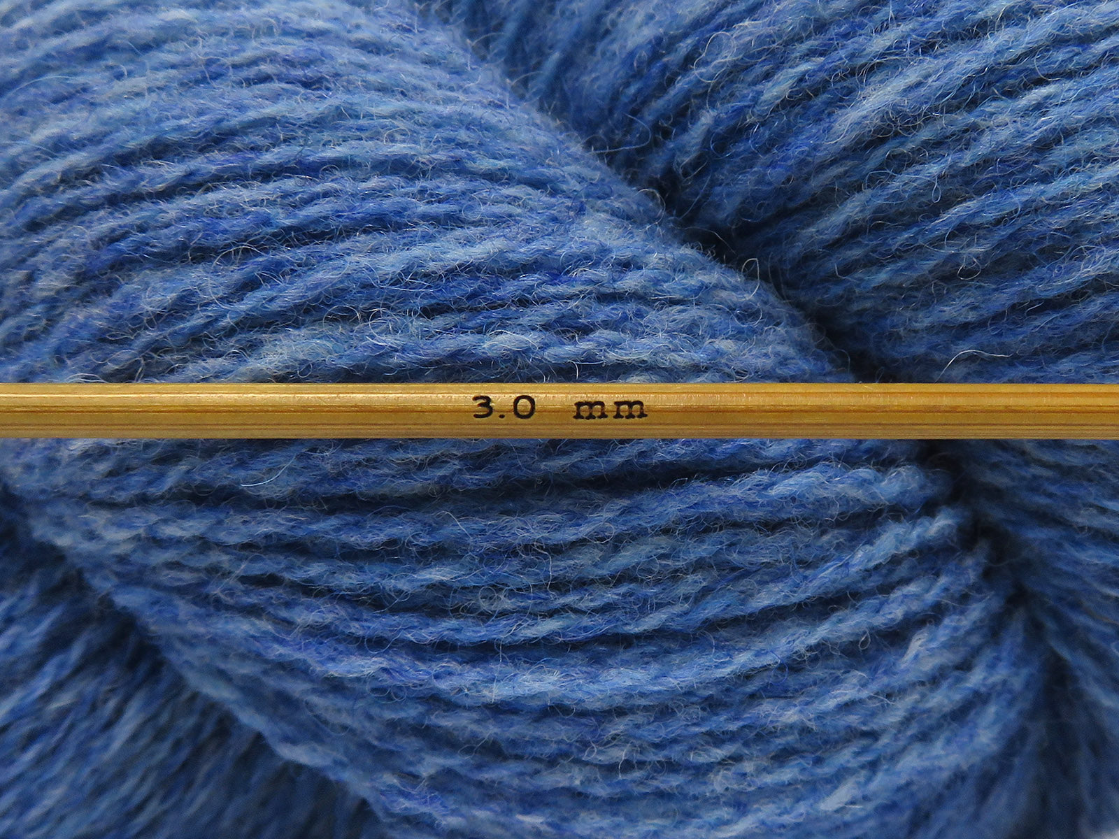 Shetland Wool Blue, Turquoise Shades This product is made from 100% Shetland Island Wool. fnt2-84191