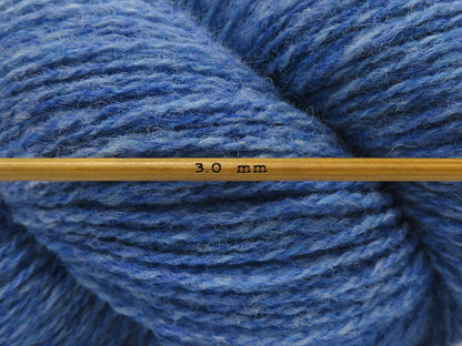 Shetland Wool Blue, Turquoise Shades This product is made from 100% Shetland Island Wool. fnt2-84191