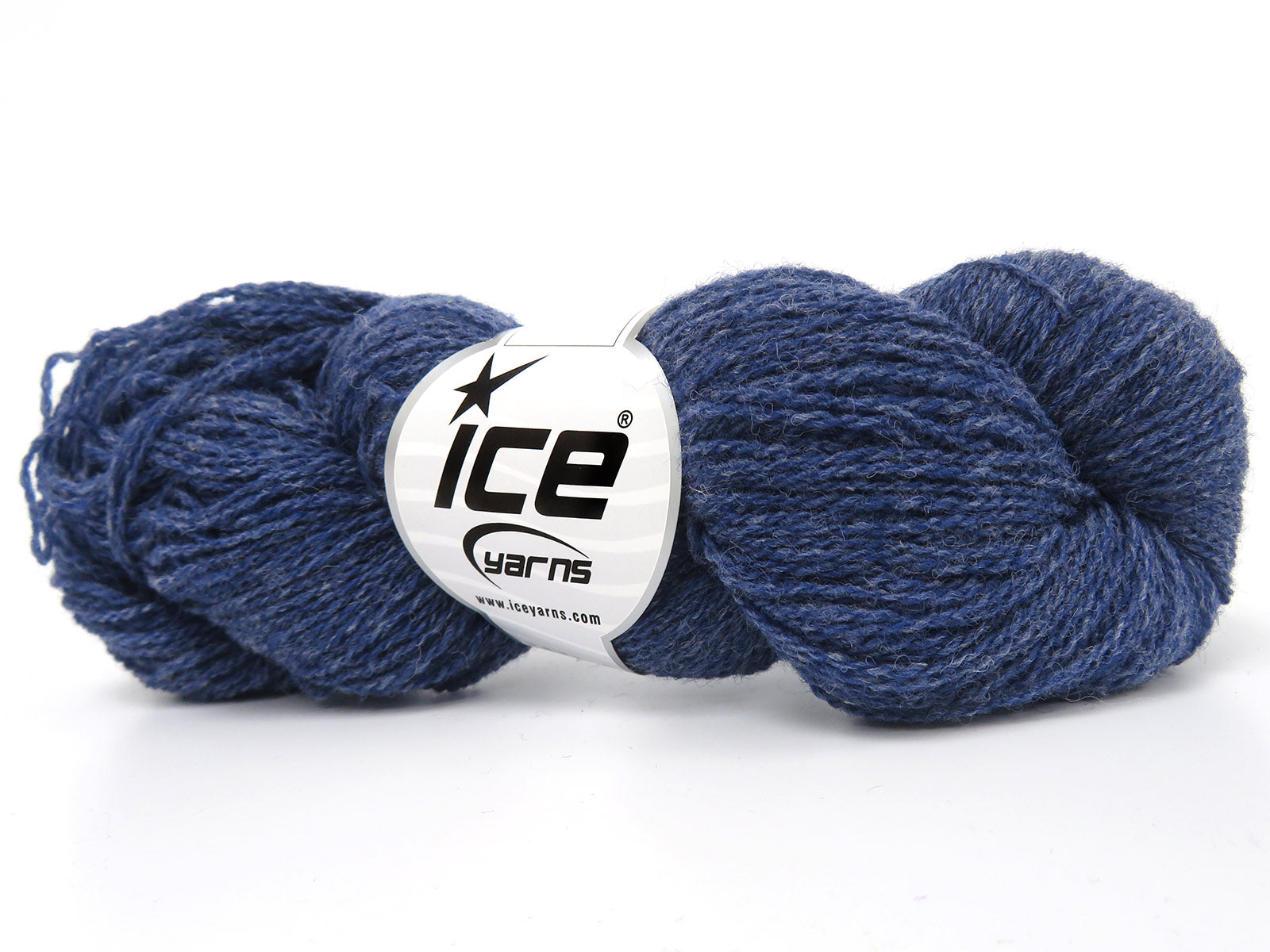 Shetland Wool Light Jeans Blue This product is made from 100% Shetland Island Wool. fnt2-84193