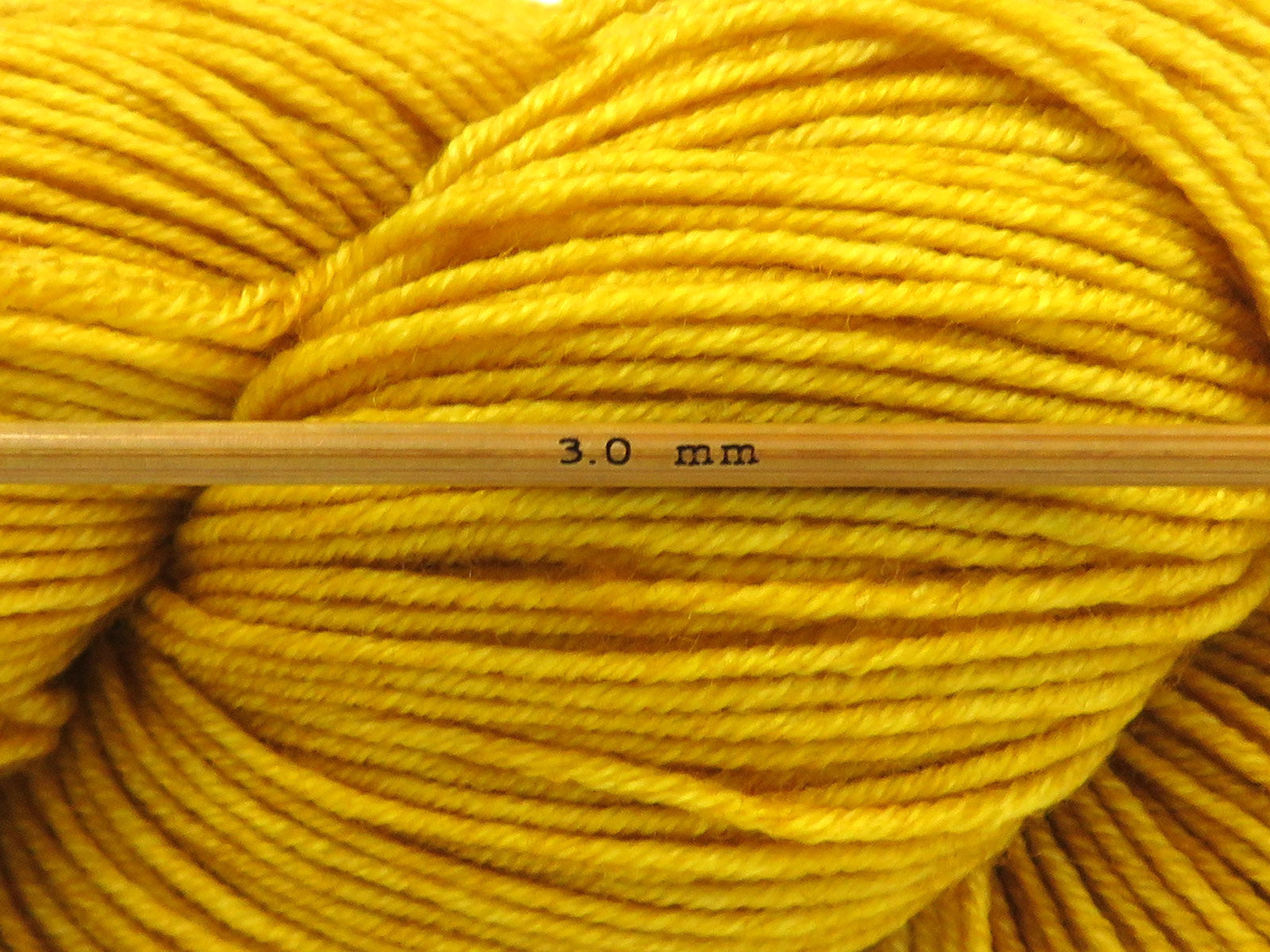 Hand Dyed Merino Extrafine Gold Melange fnt2-84202