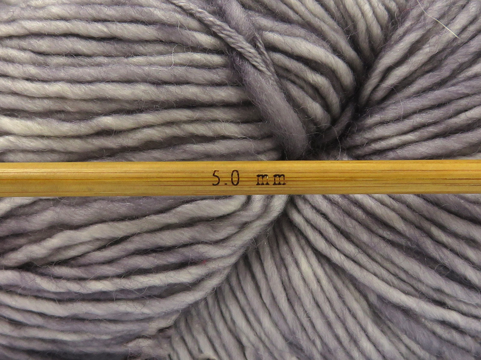 Hand Dyed Superwash Merino Grey Melange fnt2-84204