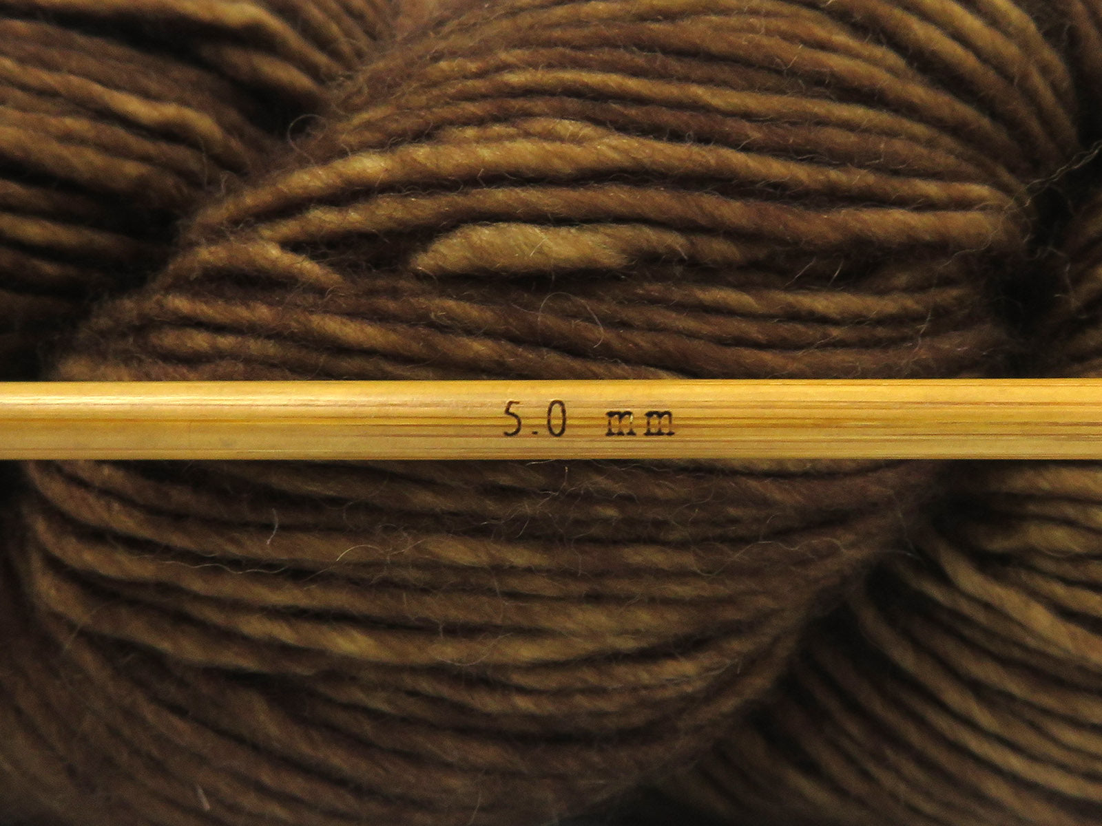 Hand Dyed Superwash Merino Cocoa Brown Melange fnt2-84210
