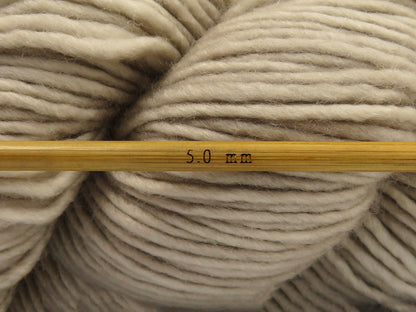 Hand Dyed Superwash Merino Beige fnt2-84212
