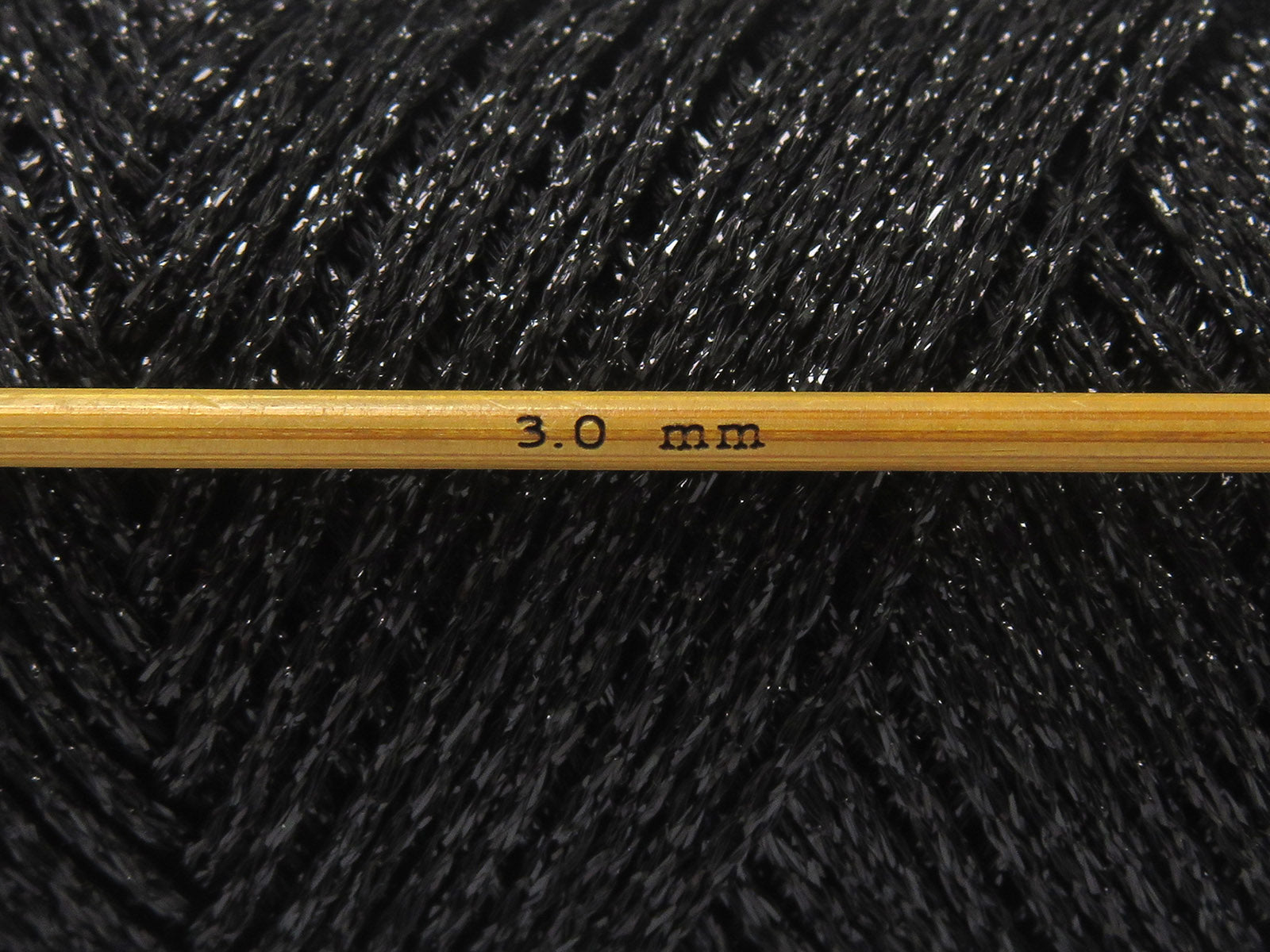 Gleamy Black fnt2-84233